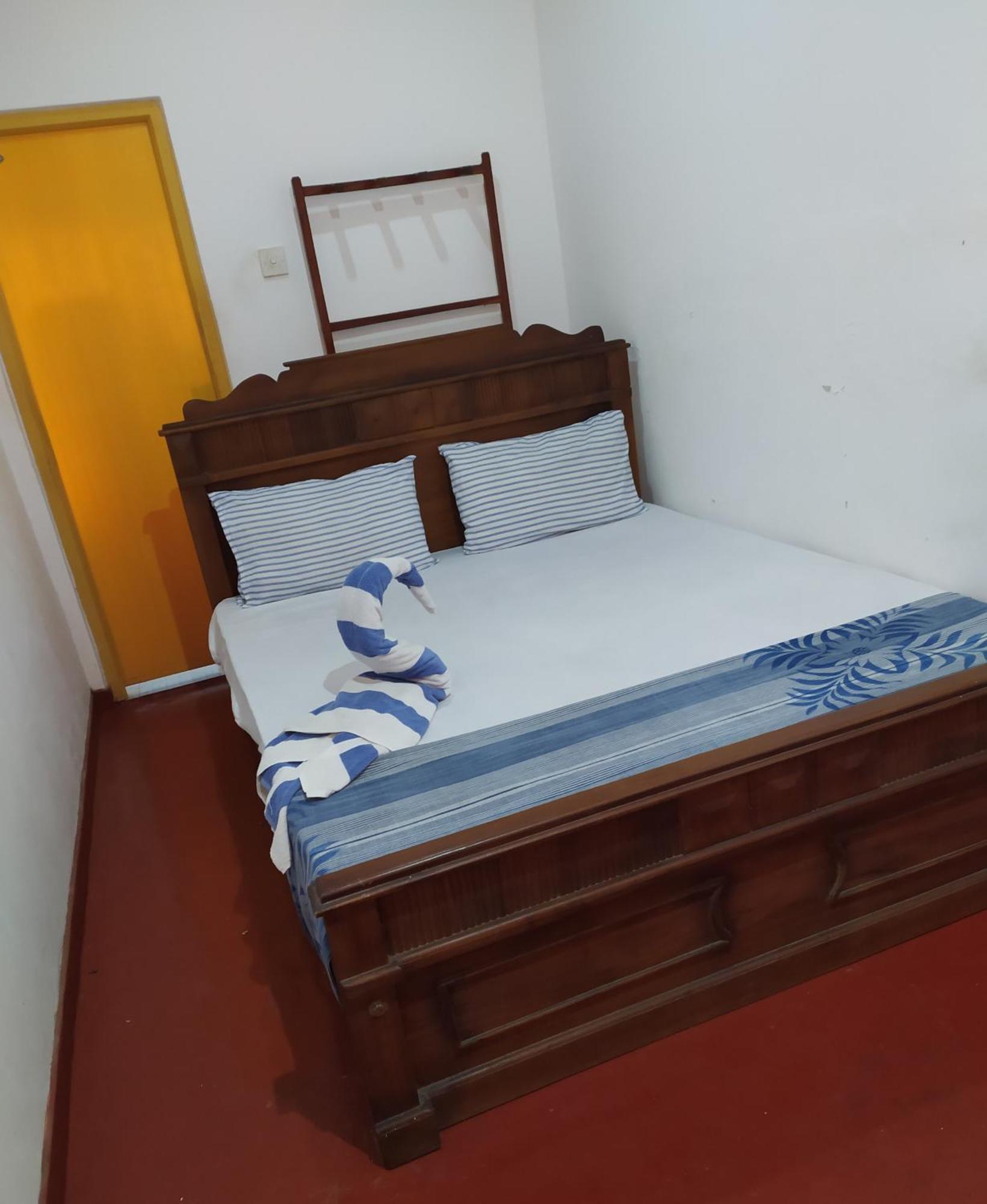 River Side Holiday Inn Weligama Exterior photo