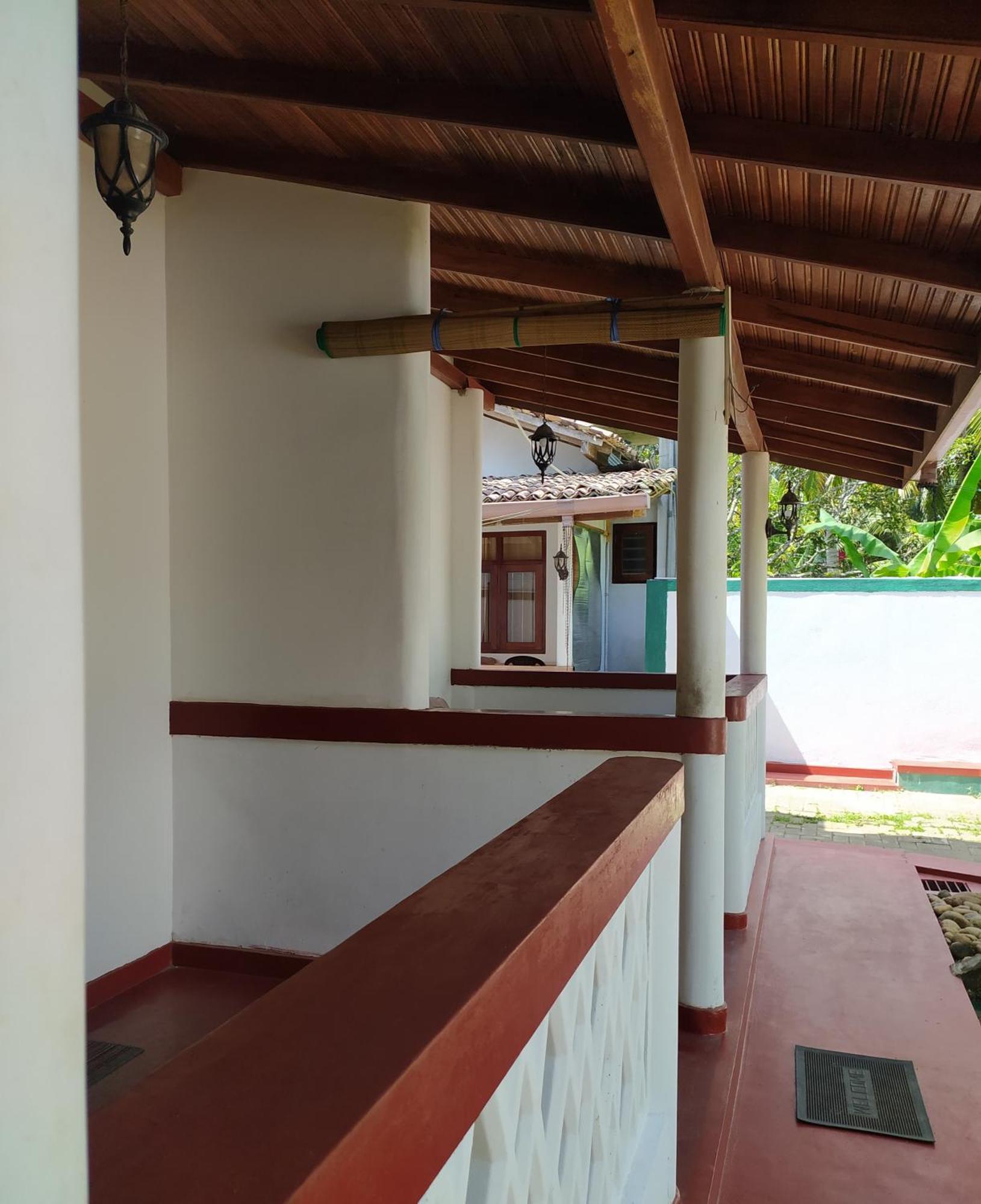River Side Holiday Inn Weligama Exterior photo